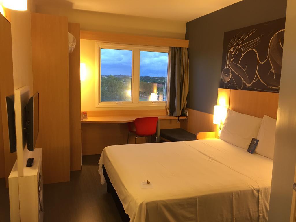 Quarto Duplo Standard